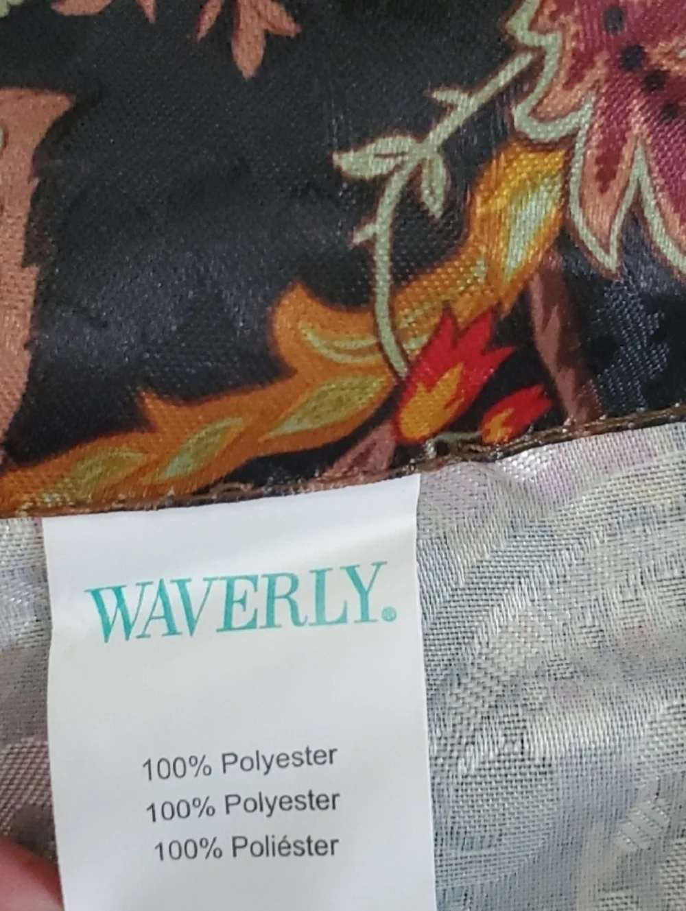 NEW Waverly Scalloped Window Valance Navarra-Onyx. 52
